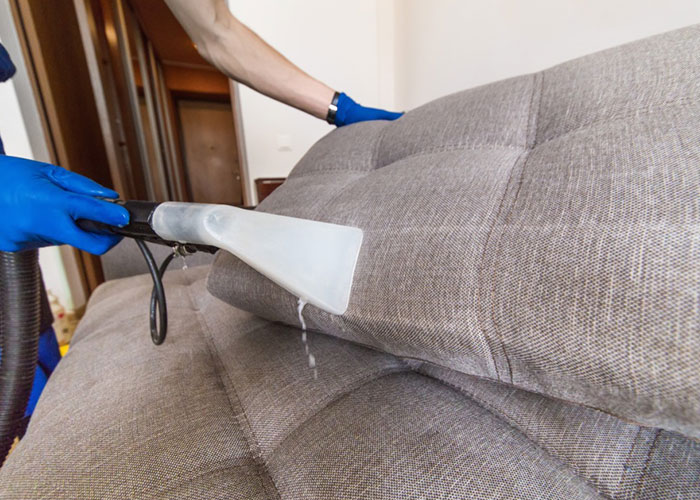 Which Sofa Cleaning Methods are Safe for Leather Sofas in Croydon?